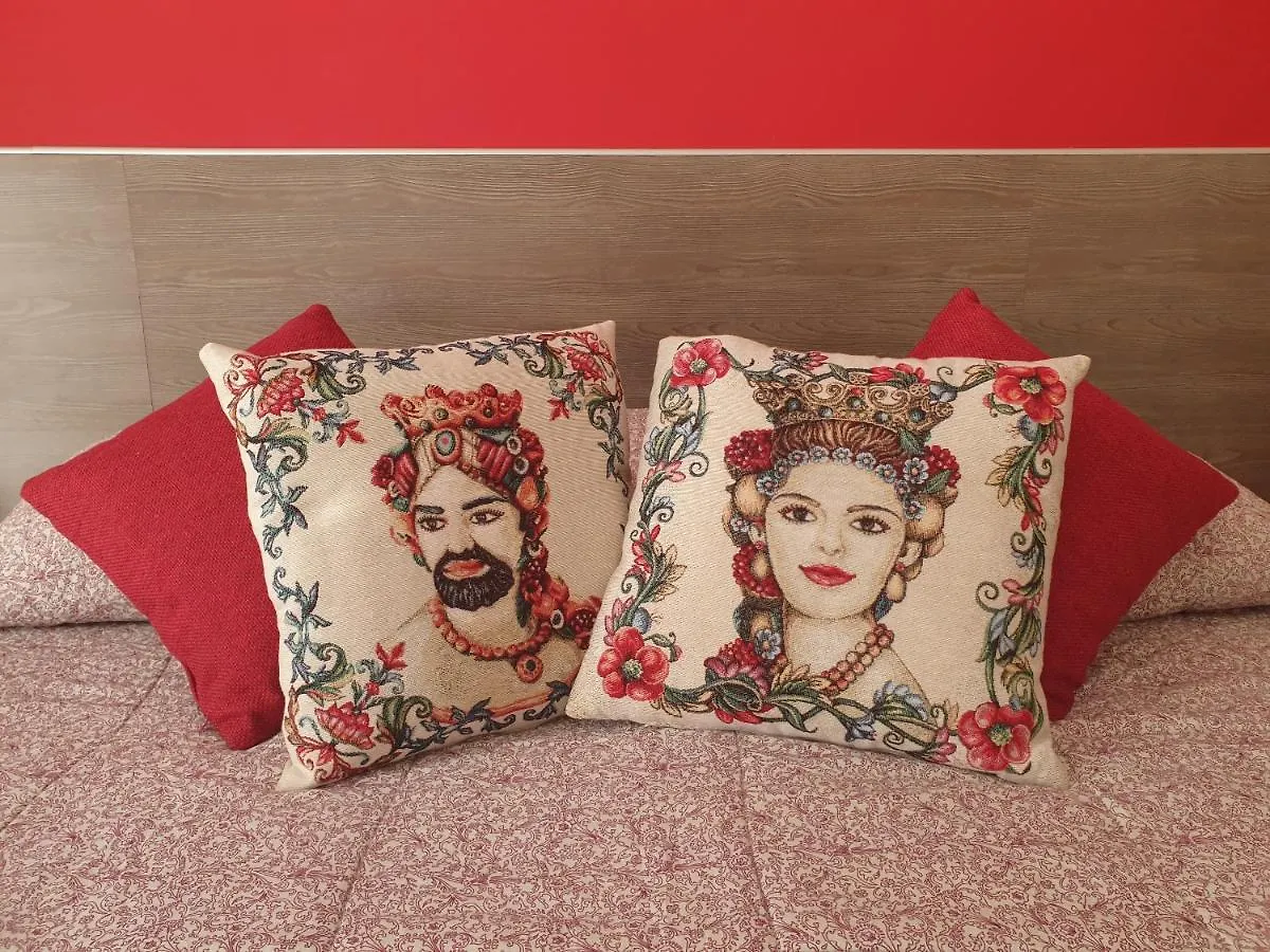 Le Casette Santa Flavia 0*,  İtalya