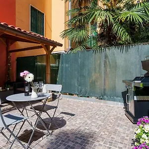 https://nye-milan-center-cozy-flat-with-big-terrace.it-lombardy.com